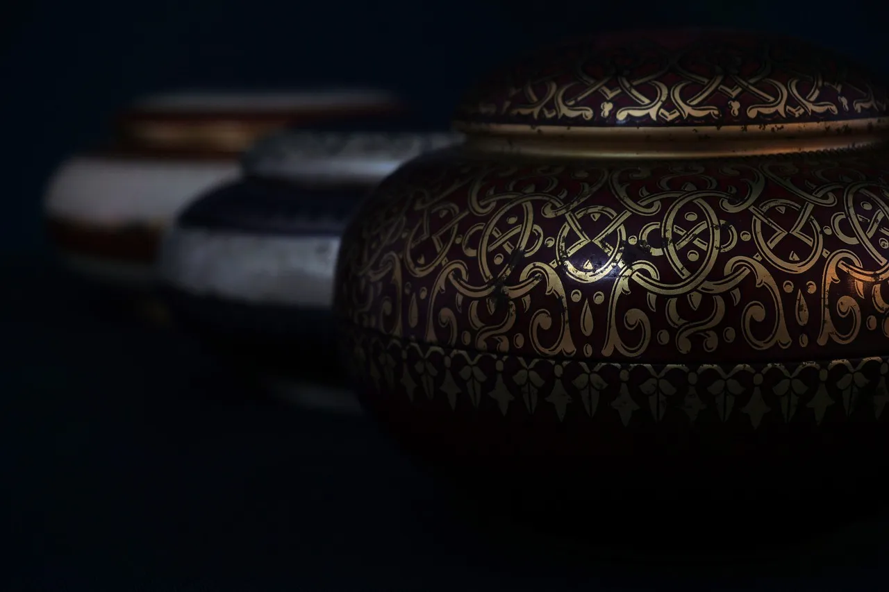 Choosing an urn