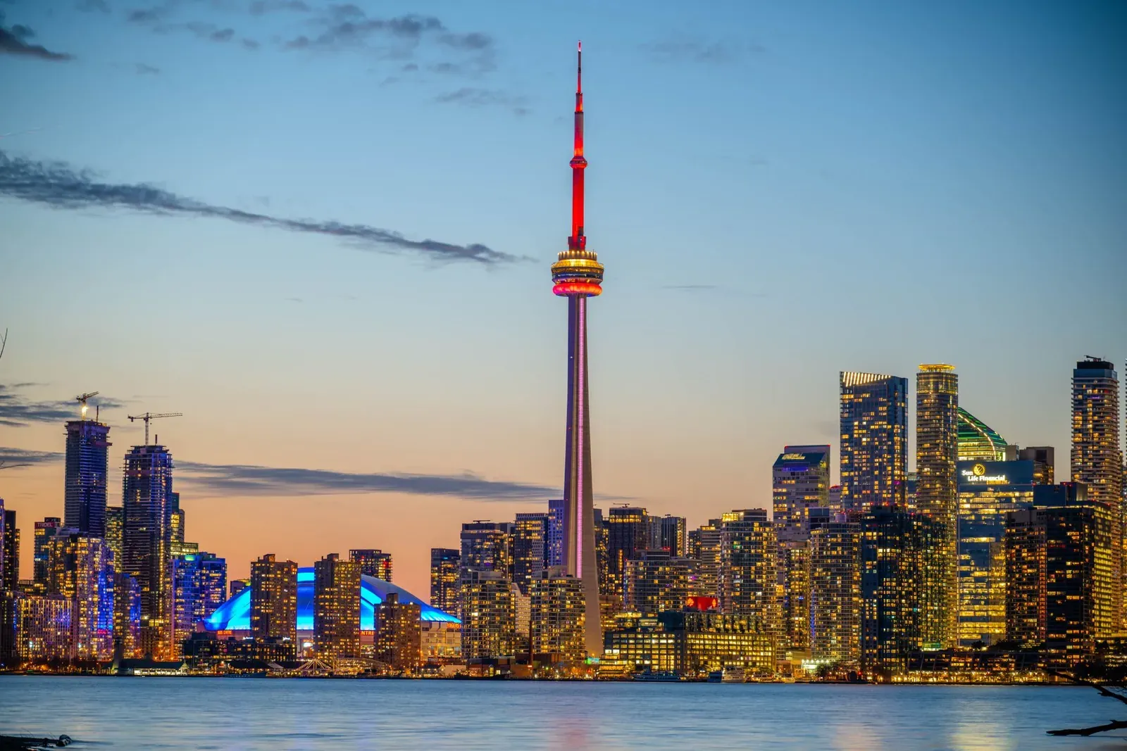 The Toronto skyline and the CN Tower at dusk